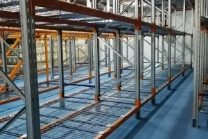 9-Multi Tier Wiremesh Decking(1)